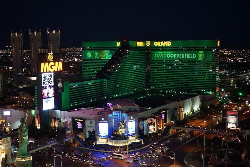 Mgm Grand Hotel & Casino By Suiteness Las Vegas Exterior photo
